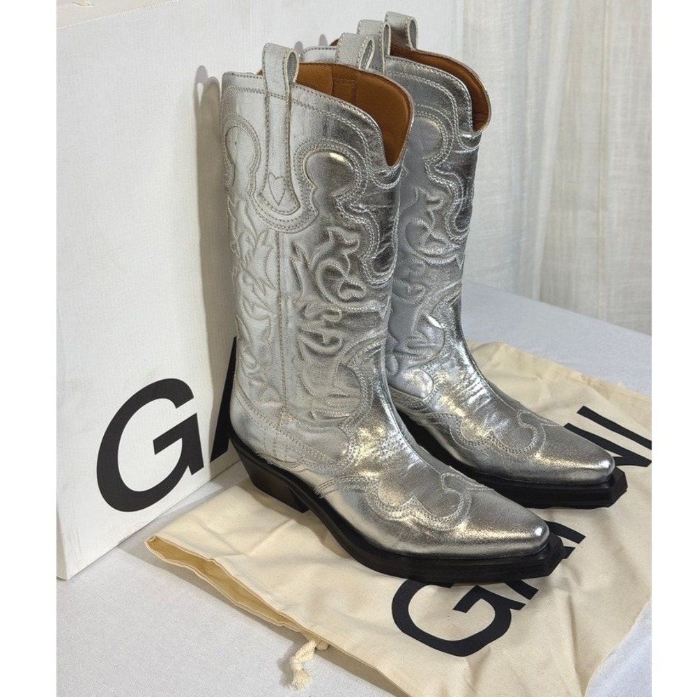 GANNI Silver Western Boots Women's 37 Metallic Leather Cowboy Boots NEW Festival
